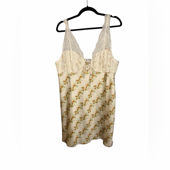 NEW Free People Intimately Countryside Mini Lace Trim Dress - Picture 3 of 6